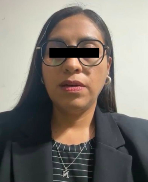 Region_Global's tweet photo. @FiscaliaEdomex determinó que denuncia de secuestro de la alcaldesa de Tenancingo, Nancy Nápoles Pacheco, fue simulada. Habría sido planeado con familiares para exigir 40 mdp de rescate, monto que coincide con presunto desvío de recursos del Ayuntamiento.
https://t.co/xSHg9y6QZr https://t.co/yOPeXuET37