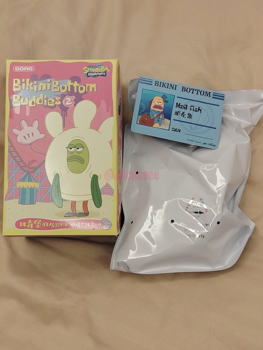 JHmineee's tweet photo. WTS LFB POPMART

Bikini Bottom Budies 2 : ₱600
- Mail Fish
- Unsealed box with sealed foil and card
- Can trade to crutch fish

Labubu Have A Seat 2 : ₱500
- Sisi
- Clear protective case included

Both price nego if payo
Loc: Cavite https://t.co/ZdVK59GoyP