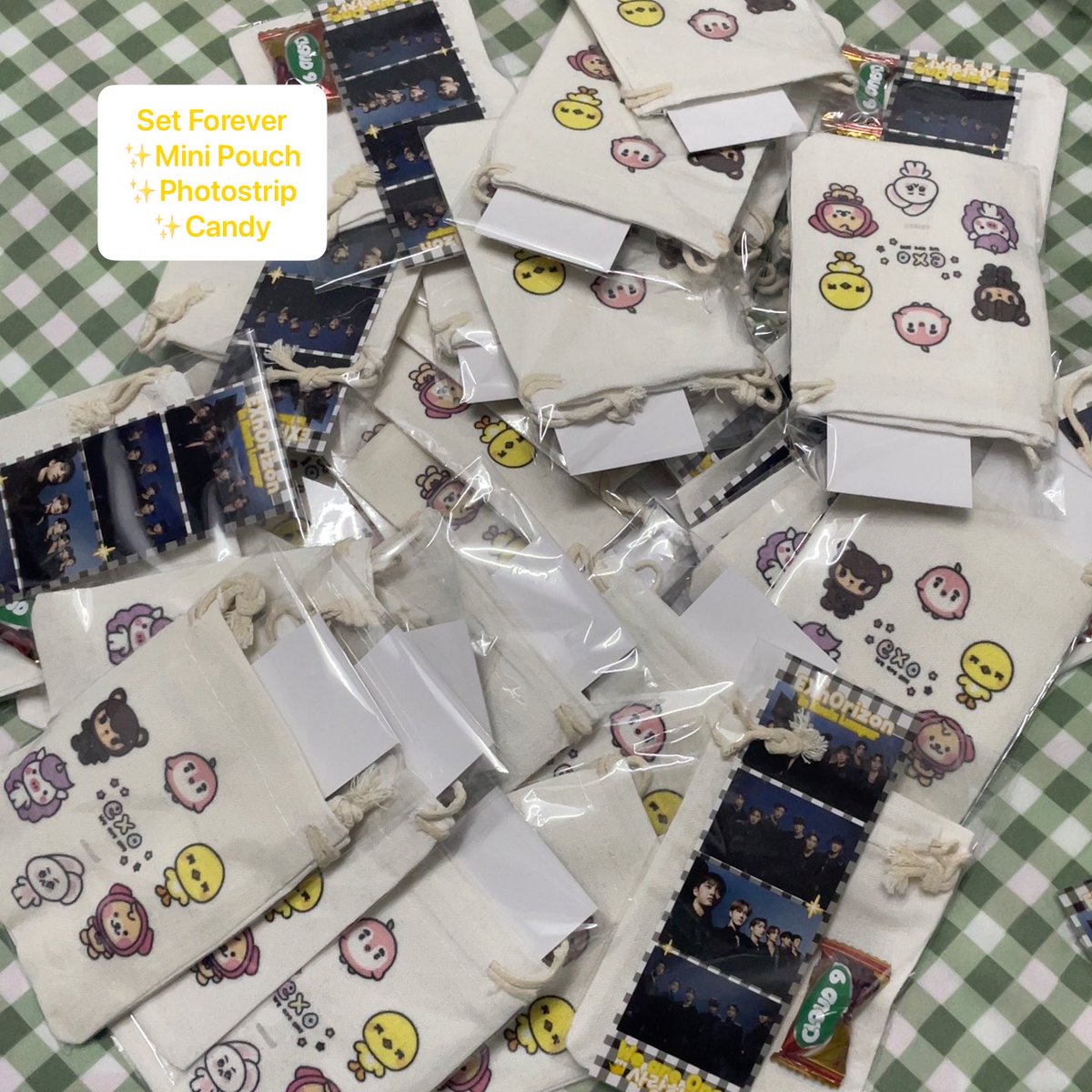 mirazafrudin's tweet photo. Hii Merries! I’ll be giving out freebies for EXhOrizon in KL this saturday 👑🧚🏻‍♀️

🌟Rt and like this post
🌟Say Hi to claim yours
🌟Fcfs
🌟Trade on the spot only 
🌟Pls don’t throw/sell

*can ask if you want more than 1 photostrip 😙

#EXO #EXhOrizoninkl #EXOInKL #EXhOrizoninMY https://t.co/teJWuenFM6