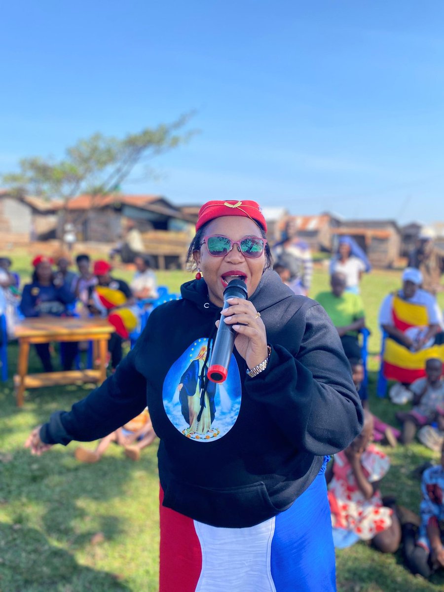 flaviakalule's tweet photo. KALANGALA DISTRICT; NKESE, JAANA, NAMIKOSE, LWAZI BUBEEKE, BUBEEKE SUBCOUNTY CAMPAIGNS 
Yesterday, the @NUP_Ug Women League joined Hon. Nampala Irene and team in Kalangala district to canvass for votes for our colleague for the position of Woman MP. 

The people of Kalangala... https://t.co/2QAb1DuXqW