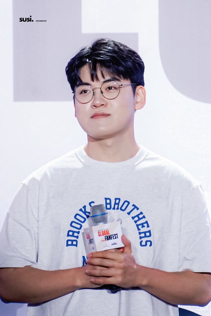 susi_gmys's tweet photo. 260618 베트남 팬페스트

민동이 오늘 너무 너무 잘생겼잖아🥺

#구마유시 #GUMAYUSI #이민형
#2026HLE_Global_Fanfest https://t.co/Dy0FlHGnz3