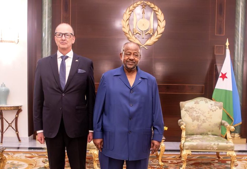 SweinEthiopia's tweet photo. Today, Amb. Magnus Lennartsson presented his Letters of Credence to President @IsmailOguelleh of Djibouti. He also met with Foreign Minister Abdoulkader Houssein Omar &amp; discussed strengthening partnership. 

Thank you for the warm welcome–we look forward to working together. https://t.co/y13pPn7Wd8