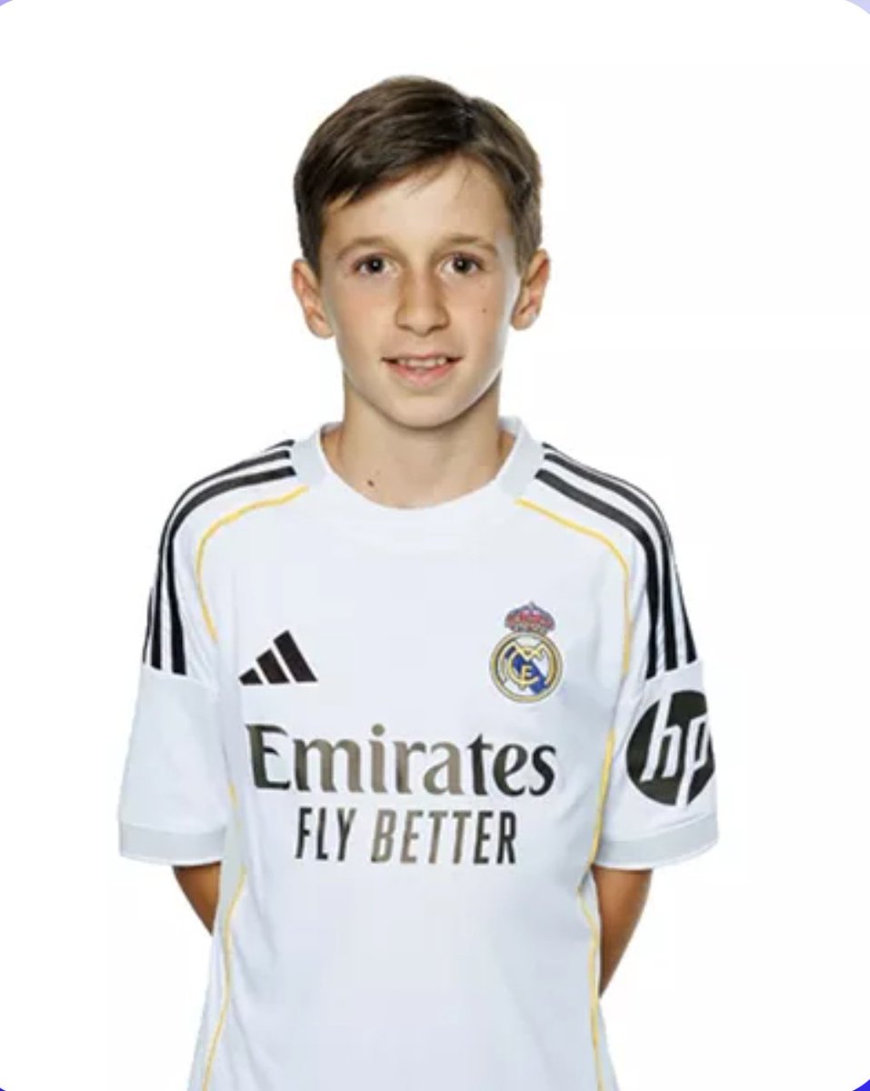 mfutbolspain's tweet photo. Roberto Jiménez Barrio (014) 🤍💜🧬

El extremo madrileño no continuará la próxima temporada en el Real Madrid.
Roberto llegó a "La Fábrica" en la temporada 24/25 para unirse al Alevín "C" (Generación 2014) y actualmente formaba parte del Alevín "A".

¡Mucha suerte en tu próxima etapa, Roberto! 💪🏻