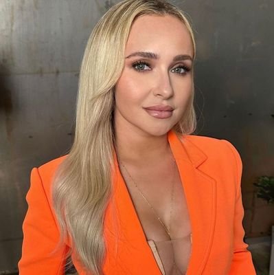 CrockerQueen97's tweet photo. @haydenpanettier on @instagram talking about how they were going to bring her back for #Scream5 she said #Kirby was always supposed to be a #FinalGirl !!! @kevwilliamson @NoraZuckerman @spyglassmediagr @paramountplus @ScreamMovies #Scream8 https://t.co/kI4dfeKJCW