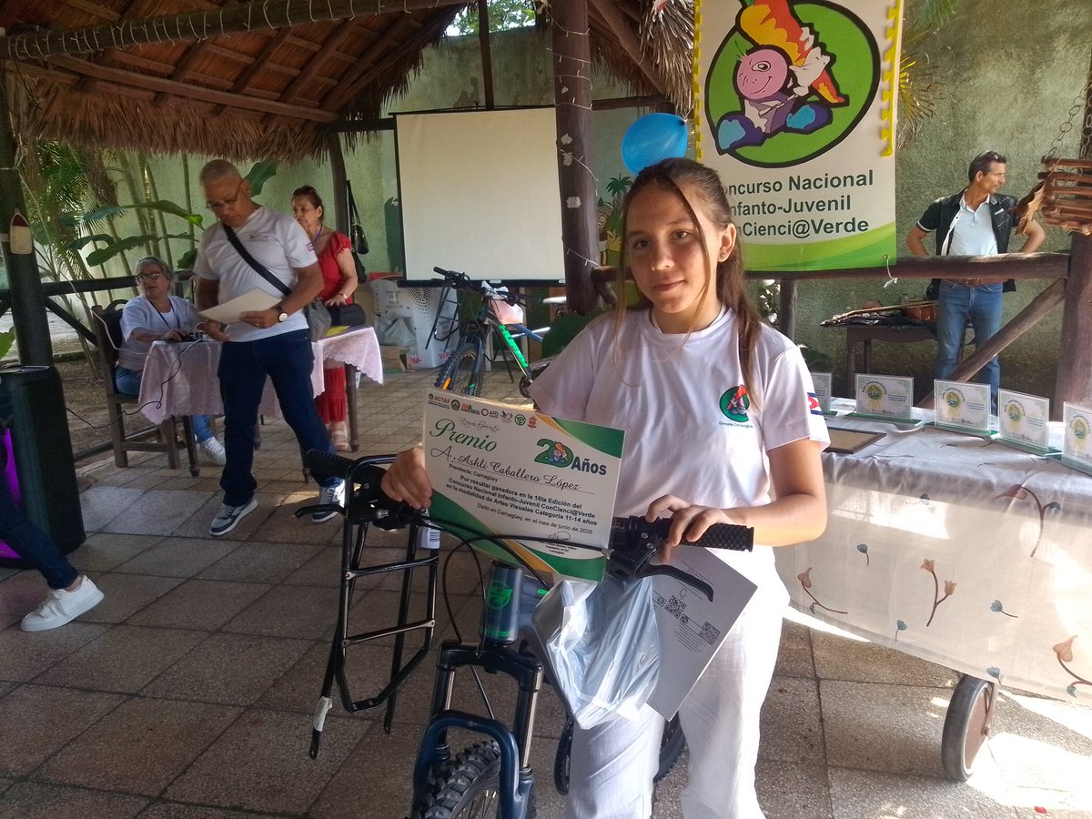 CamagueyDPE's tweet photo. Entre colores, versos y esperanza, la Asociación Cubana de Técnicos Agrícolas y Forestales (ACTAF) celebró la gala de premiación del Concurso Nacional Infantil-Juvenil-Familiar de Artes Visuales y Literatura "ConCienci@Verde" en su vigésimo aniversario, #CubaMined  #Camagüey https://t.co/jdkkN93Wg8