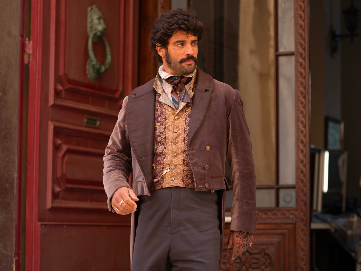 TF1's tweet photo. 🎭 𝙇𝙖 𝘾𝙤𝙢𝙩𝙚𝙨𝙨𝙚 𝙙𝙚 𝙈𝙤𝙣𝙩𝙚-𝘾𝙧𝙞𝙨𝙩𝙤, la nouvelle création TF1 évènement avec Audrey Fleurot, arrive bientôt sur TF1 et TF1+ 🗡️

#TF1Upfront2026 https://t.co/ln0ySP9M2P