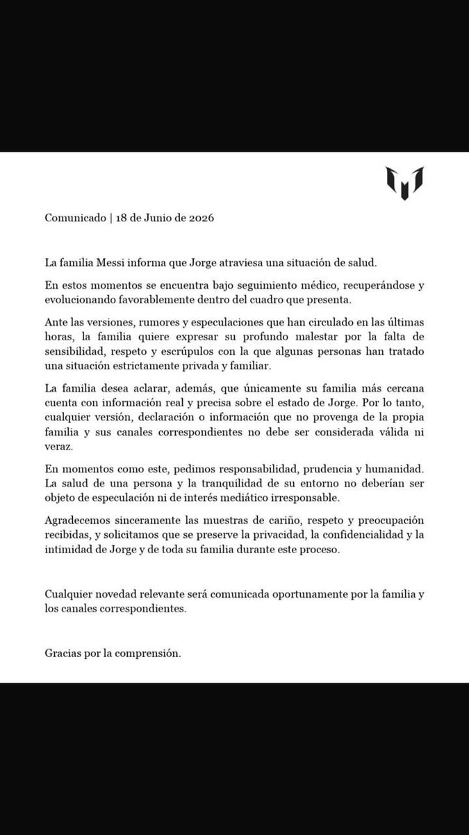 NSCLAUZERO's tweet photo. La diferencia entre la información en manos de periodistas profesionales y la información en manos de quienes se dicen tales por estar en redes o sistemas alternativos. Lo sagrado es CHEQUEAR antes de publicar. Ninguna primicia vale más que una vida. La flia Messi dice: https://t.co/cF66HuxK8j