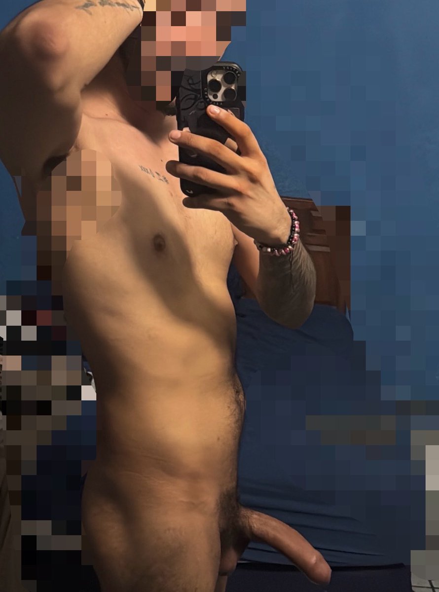 MelianCool's tweet photo. @straightgonegay 🤫 https://t.co/te1vEkOpg5