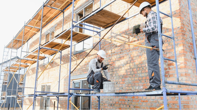 DTRTrading's tweet photo. Is housing activity deteriorating? Starts dropped 15.4% MoM in May; multifamily plunged 41.6% MoM. @KPMG_US Economics points to weak demand and a pullback in building. https://t.co/MwuWBrPRjP https://t.co/n6N9gfUoau