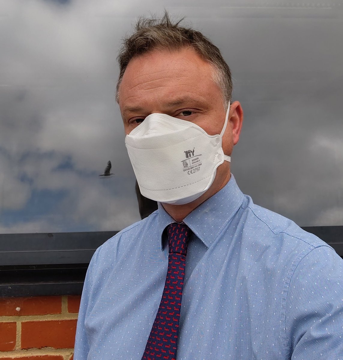 Ninawildflower's tweet photo. Happy Clean Air Day!
I teach. I wear a mask like this because we haven't #yet been very successful at getting #CleanAir into all indoor spaces.
It WILL happen.
Clean air isn't easy to photograph - here are my efforts!๐งต
#CleanAirDay #PowerOfYet https://t.co/smQWzeoEcm