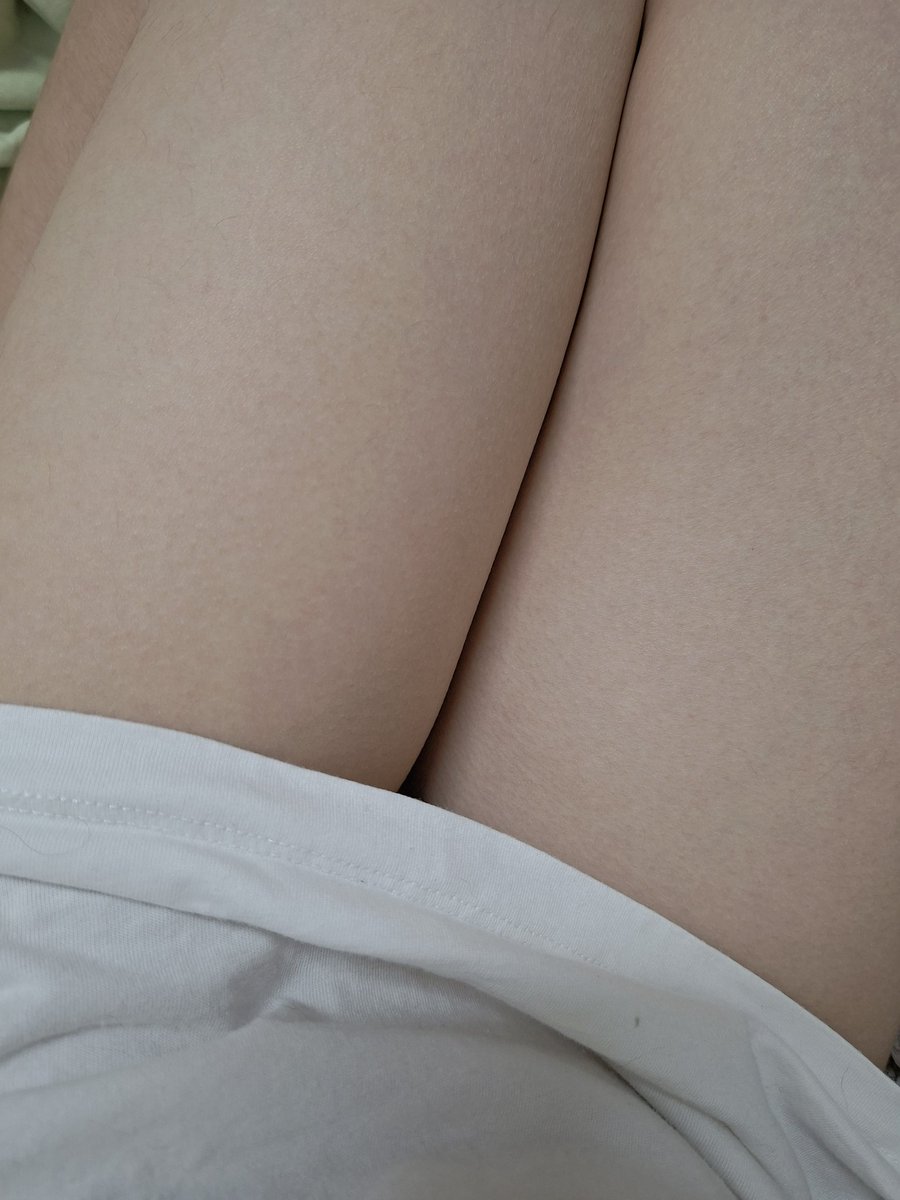 candystore2_0's tweet photo. 腿腿😋

#原味內衣 #原味賣家 #女高原味 #原味 #原味襪子 #原味內褲 #原味內衣褲  #足控 #女高中生 #奶香 #內衣 #原味白襪 #白襪 https://t.co/sqCWJaynoc