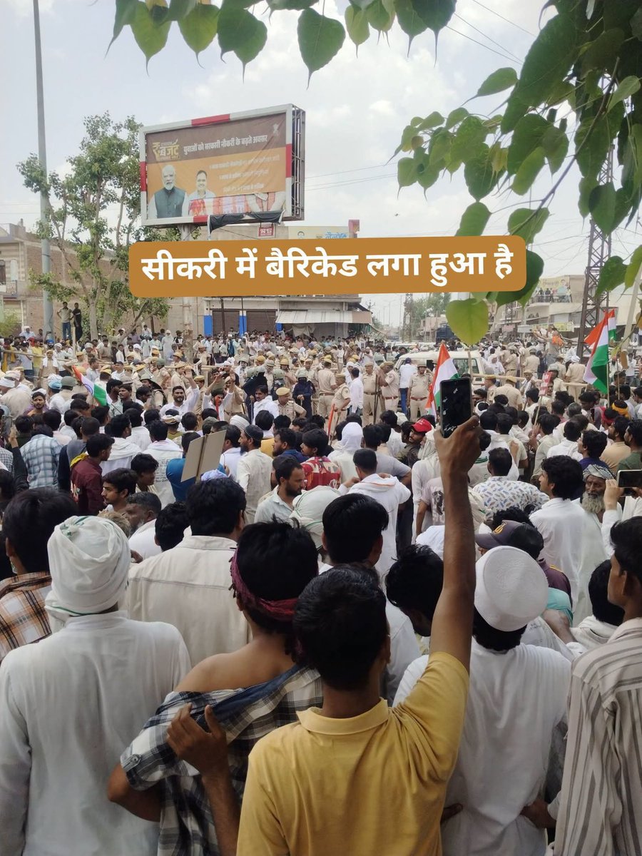IMRANAIMIM1's tweet photo. गाँव बूडली(नगर )में हुई घटना में पुलिस व स्थानीय प्रशासन के द्वारा अत्याचार 
मकानों में तोड़फोड़ की गई पूरे परिवार को घर छोड़ने पर मजबूर किया गया
@aimim_national @asadowaisi @jameelwecan https://t.co/d1gfy4jpgg