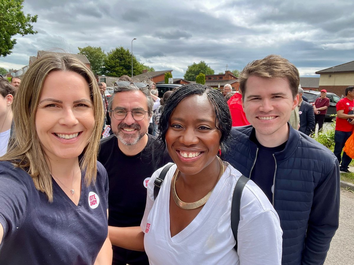 GordonMcKeeMP's tweet photo. A brilliant day in Makerfield campaigning for @AndyBurnhamGM.
People want change. Still time left to vote before 10pm. https://t.co/x5M4npsByK