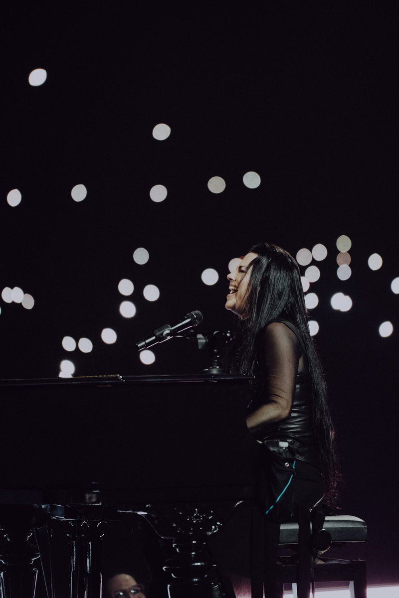 evanescence's tweet photo. Raleigh, NC 6.17.26 Part 2

📸 @thiswildbemis https://t.co/ntOpR3o8D0
