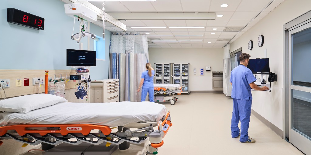 E4Harchitecture's tweet photo. Frey Family Emergency Department has been recognized for a REAE Award by @LIBN! The honor spotlights projects that are shaping the future of Long Island’s built environment. Discover the master planning efforts behind the project: https://t.co/m90HKLPPmG | @weareMOREgroup https://t.co/ZAa7Io2qUm