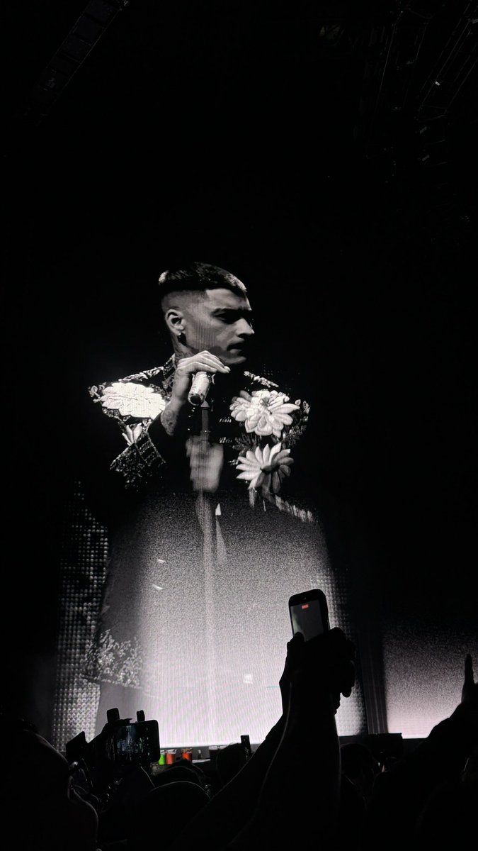 SamiCervantes's tweet photo. Que irreal está Zayn 😭 https://t.co/UevXEXyt7a