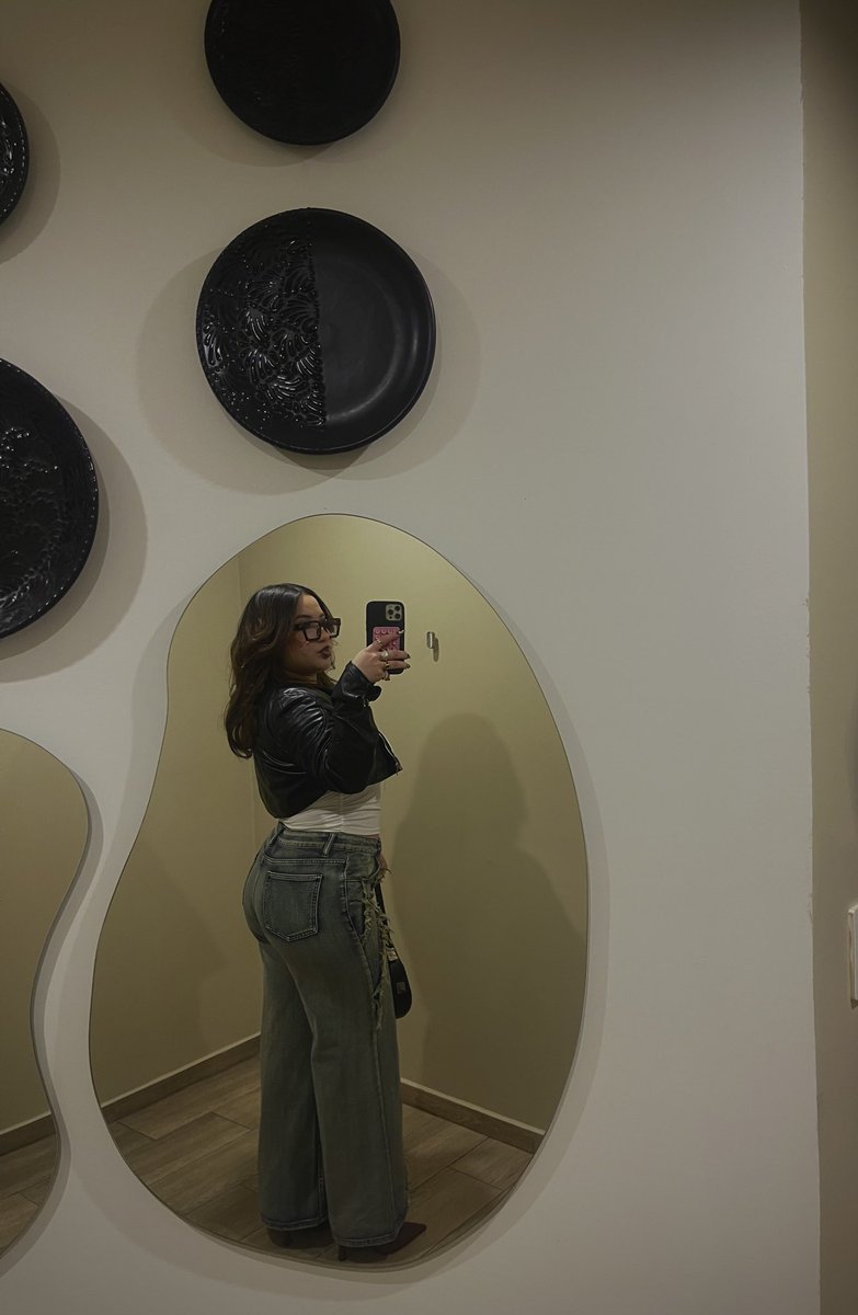 Lvljess's tweet photo. 🖤 https://t.co/HM7duTG0yL