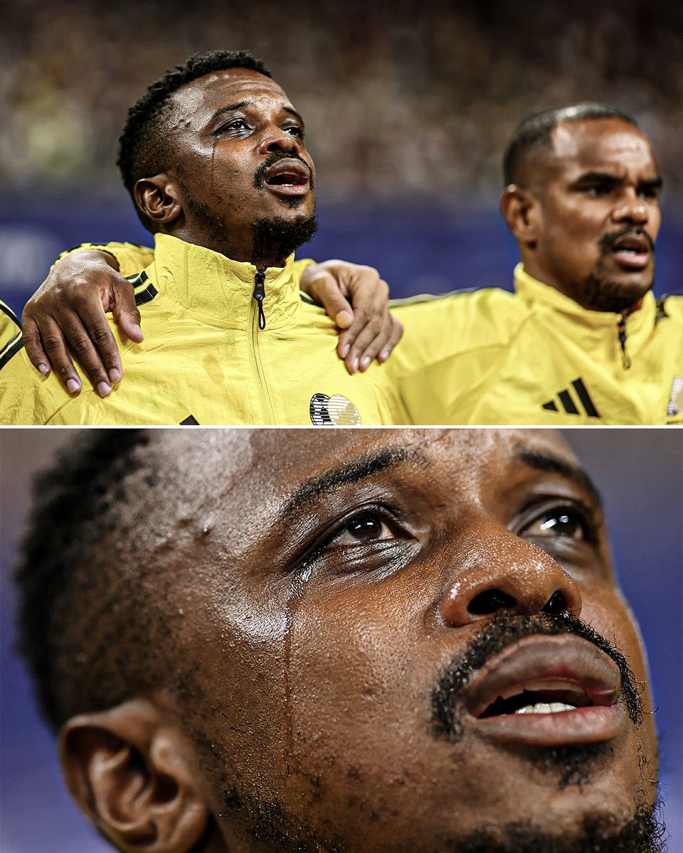 Jamani_Khanyi's tweet photo. Mokoena from tears 😭 to Happiness 🥳🥳🥳🥳🥳🥳🥳🥳🥳🥳🥳🥳🥳🥳🥳🇿🇦🇿🇦🇿🇦🇿🇦🇿🇦🇿🇦🇿🇦🇿🇦🇿🇦🇿🇦🇿🇦

Let’s go Bafana Bafana 🥹❤️🇿🇦🙏 https://t.co/rBbQkwSGAx