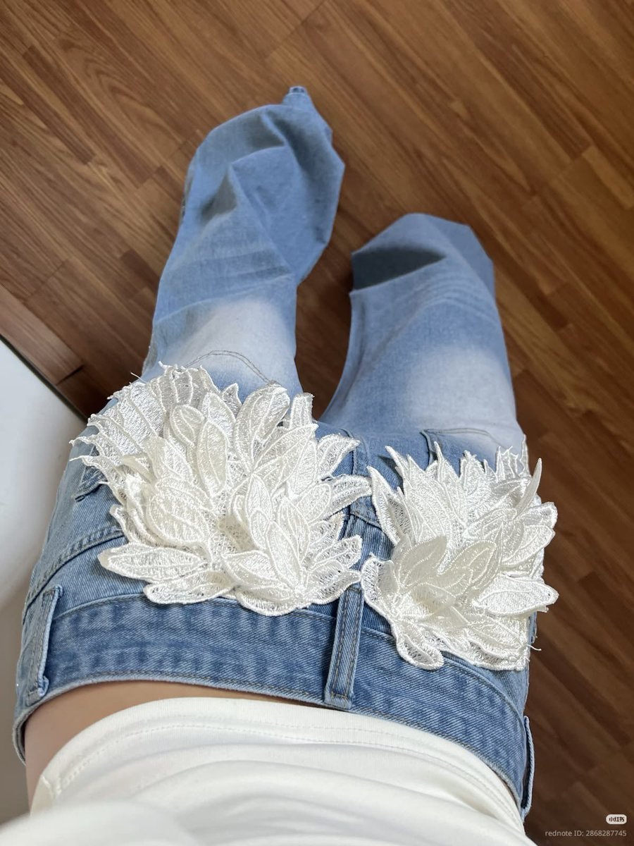 𝐏𝐢𝐧𝐤 𝐠𝐥𝐢𝐭𝐭𝐞𝐫 🎀 tweet media