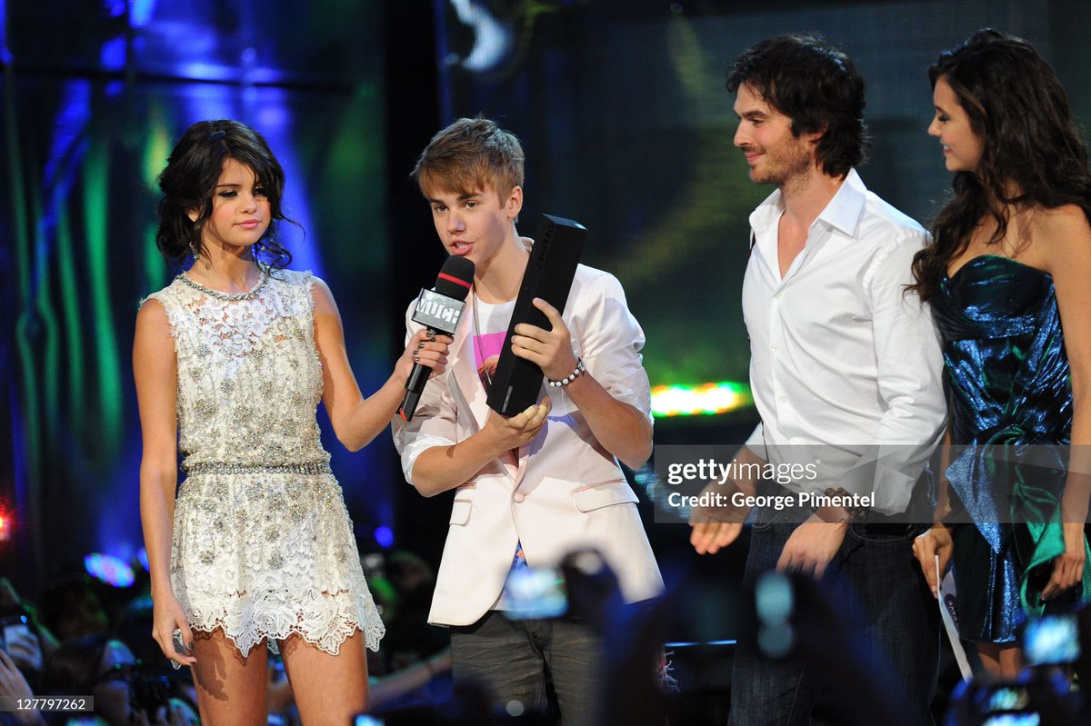 Justin Bieber Dumps tweet media