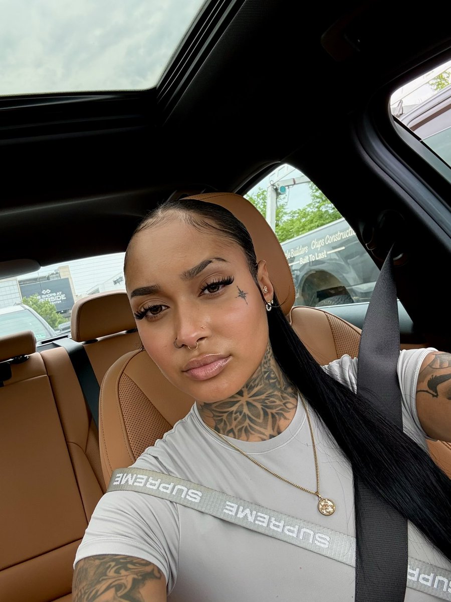 Briani_arlyn's tweet photo. 🧡 https://t.co/UB8Rhe0whp