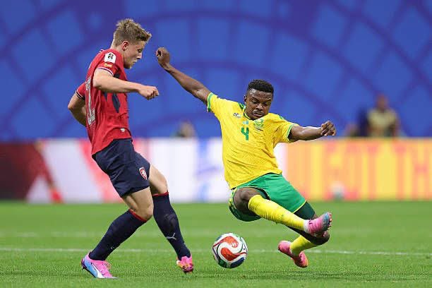 SundownsXtra_'s tweet photo. 🥹🫀 Teboho Mokoena played his heart out for Bafana Bafana tonight. 🇿🇦 https://t.co/p7YnWR29Ce