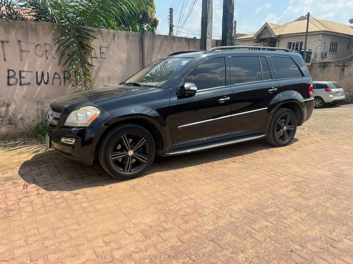 DeekayRotimi's tweet photo. 2008 Mercedes Benz GL 450 for Sale. Perfect condition 
Dm for price https://t.co/30ymydvh6k