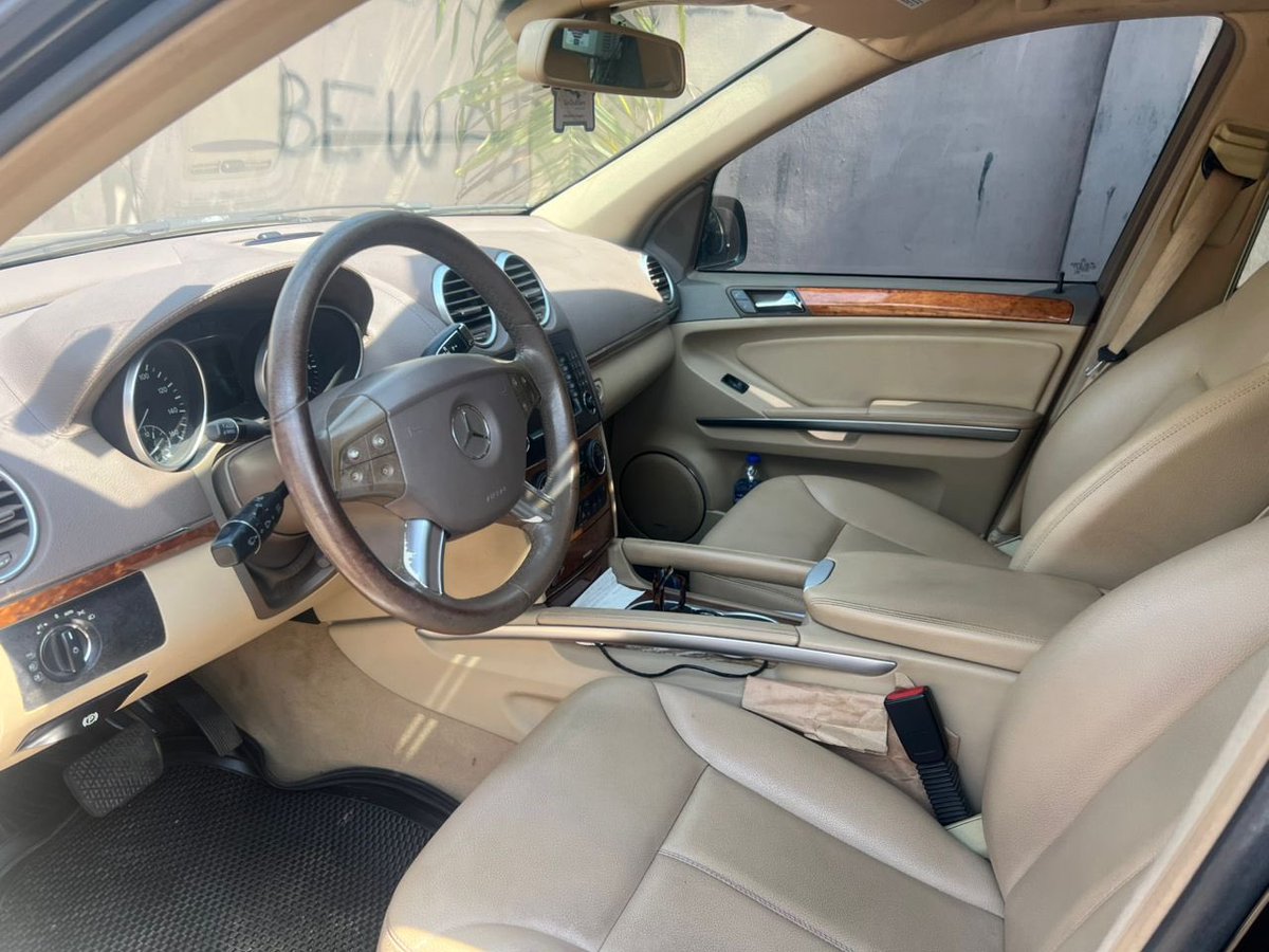 DeekayRotimi's tweet photo. 2008 Mercedes Benz GL 450 for Sale. Perfect condition 
Dm for price https://t.co/30ymydvh6k