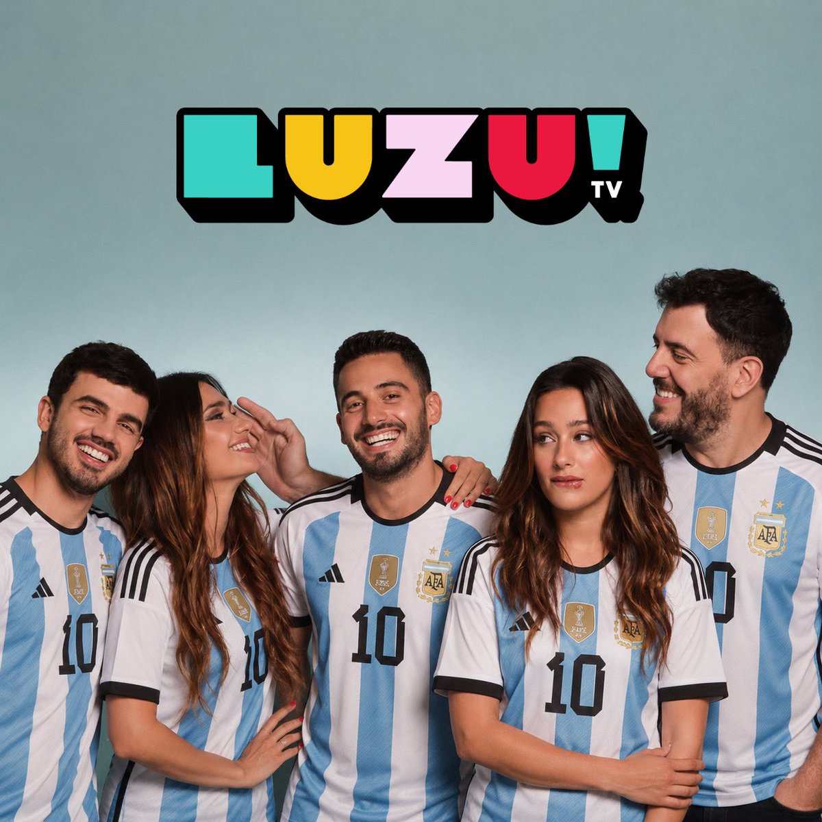 madurelme's tweet photo. No se puede esperar mucho de Luzu, un  canal que manda a cubrir el Mundial a éstos cinco idiotas que nunca patearon una pelota de futbol en su vida. https://t.co/z3qOjBS3Ea