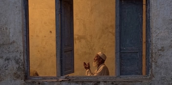 fi180's tweet photo. في رجا اللّٰه ما يخليني لجّدي وإجتهادي
 مارجيت إلا وعده ولا خشيت إلا وعيده
-صالح النشيرا https://t.co/C1t8s9FBD7