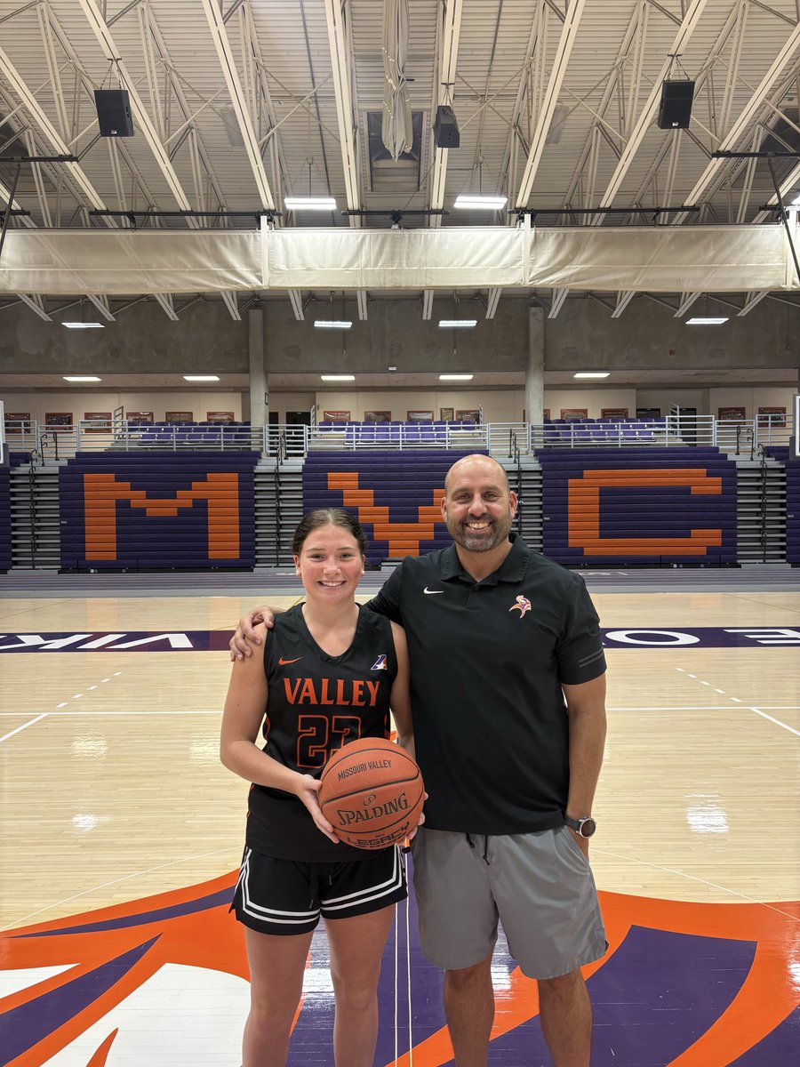 abbywalsh__'s tweet photo. Thank you @Coach_Lister for a great visit and the offer! https://t.co/X8QKzIgTel