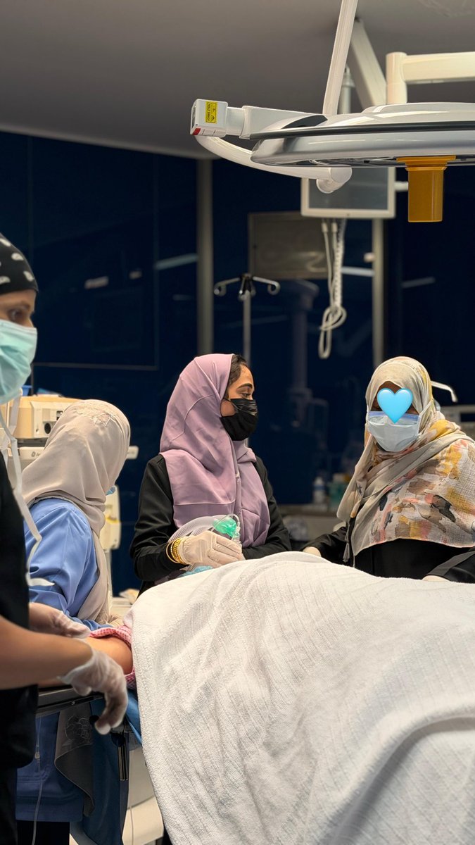 rno_jbr's tweet photo. Today’s achievement ✨
    Successfully intubated a patient with Situs inversus . https://t.co/tuO1OlSSmx