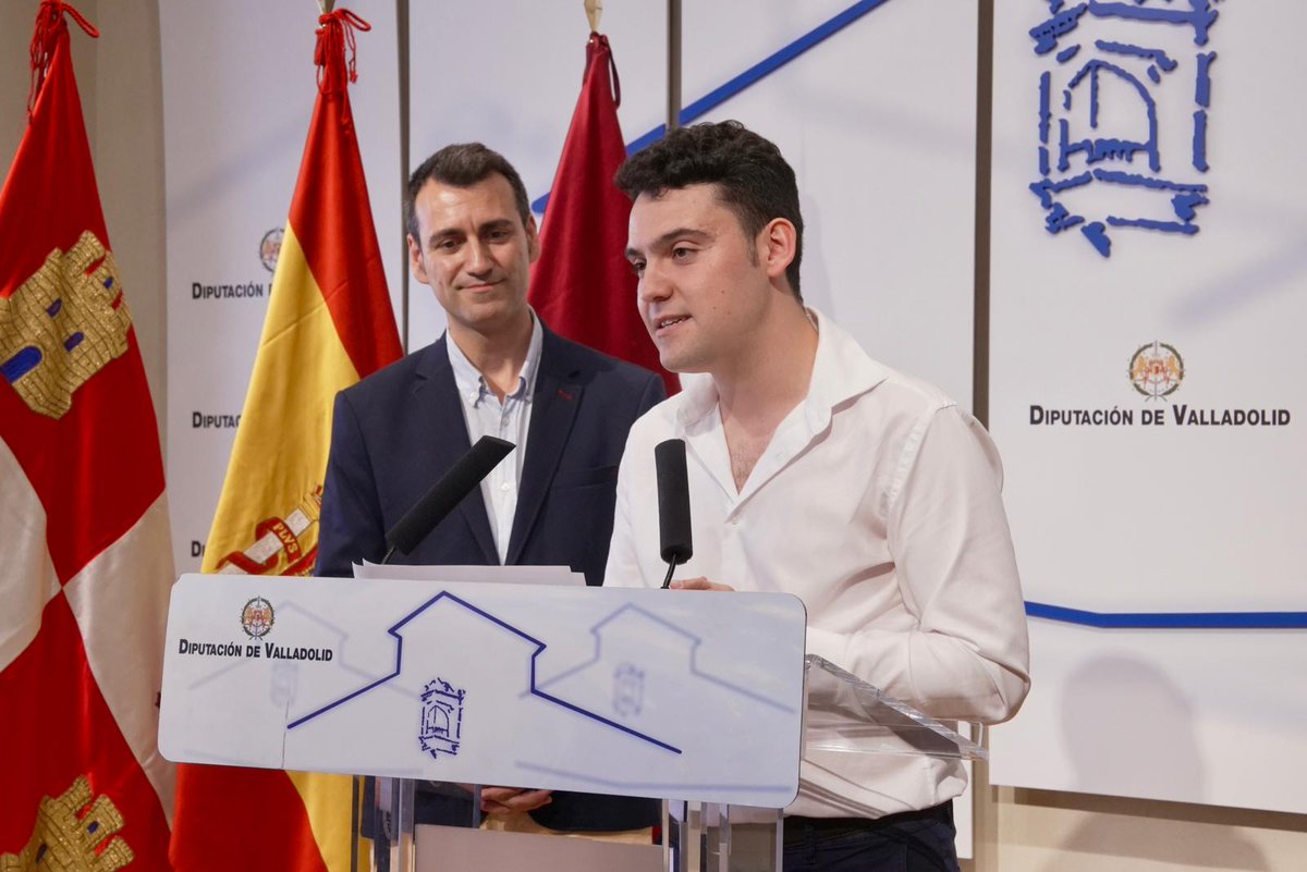 RutaVinoVerdejo's tweet photo. FESTIVAL DE TEATRO DE LA SECA
Hoy se ha presentado en la sede de @Dip_Va el Festival de Teatro de La Seca que cuenta con dos programaciones paralelas. Más info: https://t.co/FUmYdaGzSr https://t.co/atk6V0fR3l