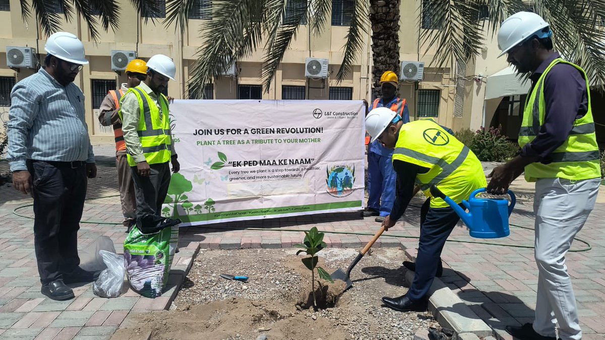 faidhalmarifa's tweet photo. مثمنين لهم جهودهم التي تعزز الجانب البيئي والتعليمي  في البيئة المدرسة.

@edugovmct 
#تعليمية_مسقط
#فعاليات_تعليمية_مسقط 
#مدارسنا_مستقبل_واعد https://t.co/fmRHATXA27