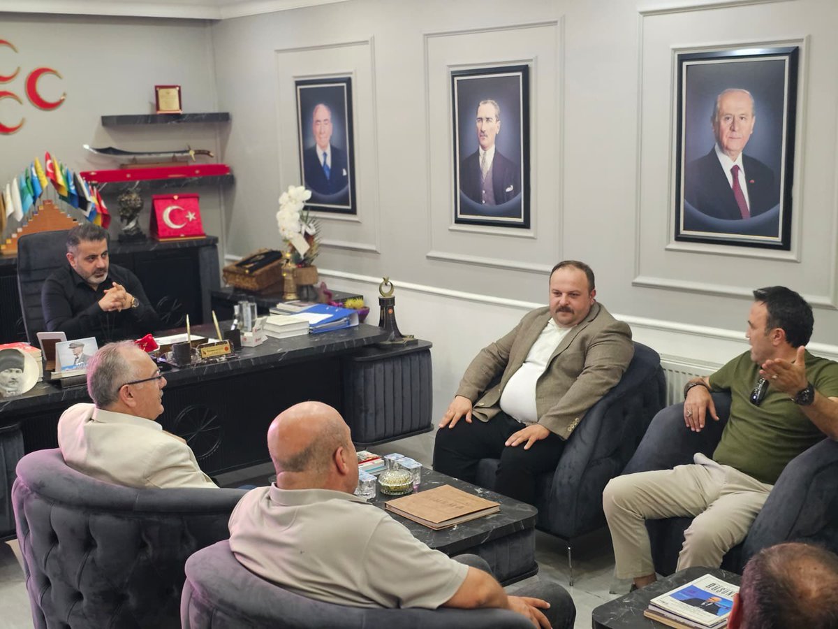 marifcetintr's tweet photo. Türk Büro-Sen Genel Başkan Yardımcısı Halil Başer, Genel Başkan Başdanışmanı Nebi Yay, Türk Büro-Sen Diyarbakır Şube Başkanı Mehmet Süer, Türk Eğitim-Sen Batman şube başkanı&  Türkiye Kamu-Sen İl Temsilcisi Aykan Sağırkaya ve Türk Büro-Sen Batman İl Temsilcisi Ekrem Gümüş bizlere nezaket ziyaretinde bulundular. 

Nazik ziyaretlerinden dolayı kendilerine teşekkür ederiz. #Batman #Mhp 🇹🇷