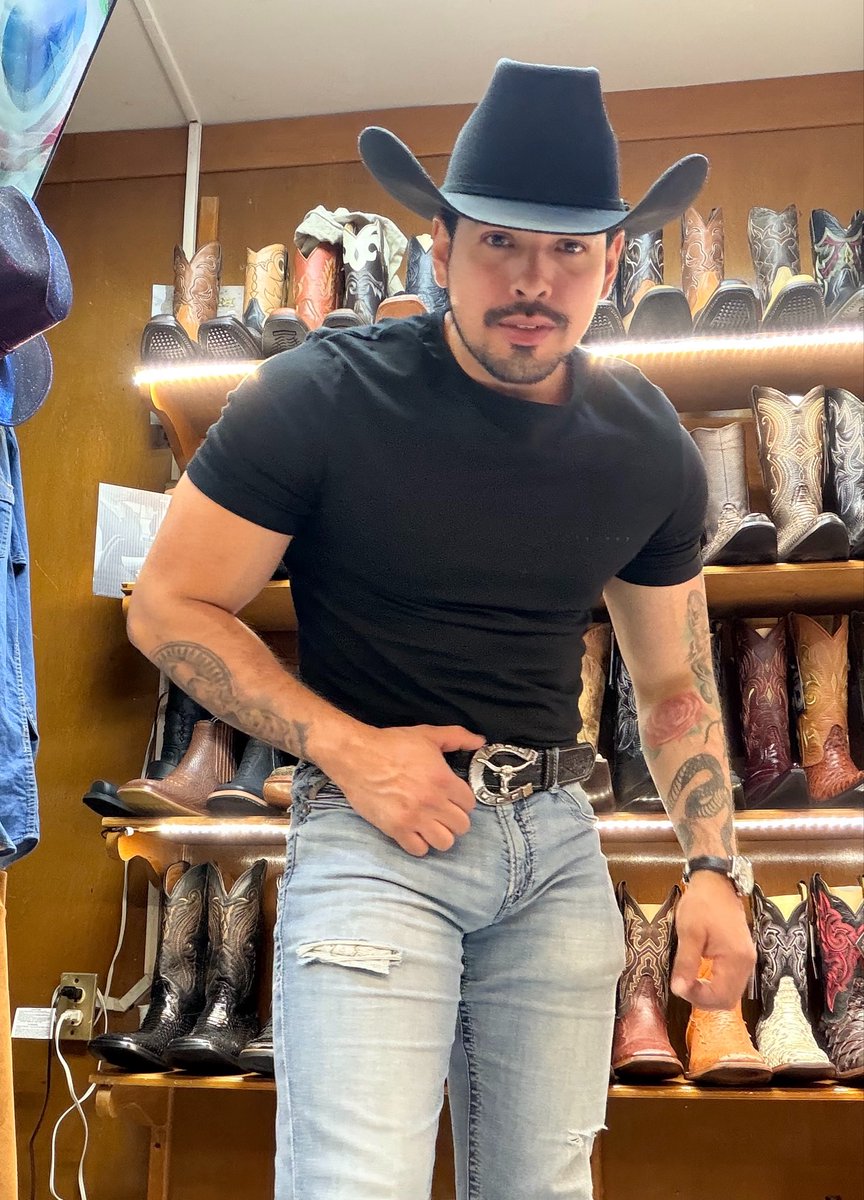 VaqueroLechero's tweet photo. 🤠🔥 https://t.co/MpeCXZfVl2