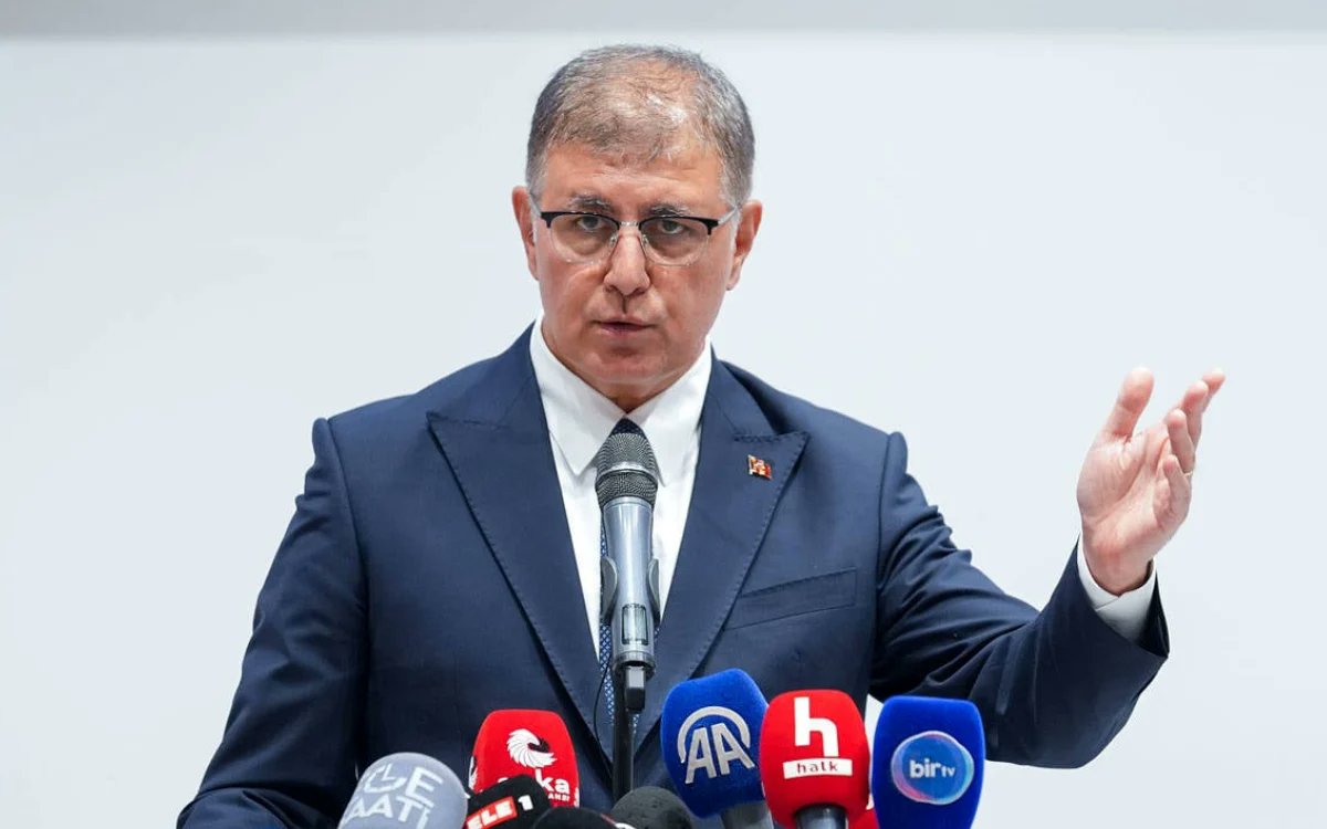 toplumuhalif042's tweet photo. Onlarca yıl sonra CHP İzmir'i kaybetti.

İzmir Büyükşehir Belediye Başkanı Cemil Tugay Kılıçdaroğlu yönetimine tepki olarak partisi CHP'den istifa etti. https://t.co/mzKFiscEYZ