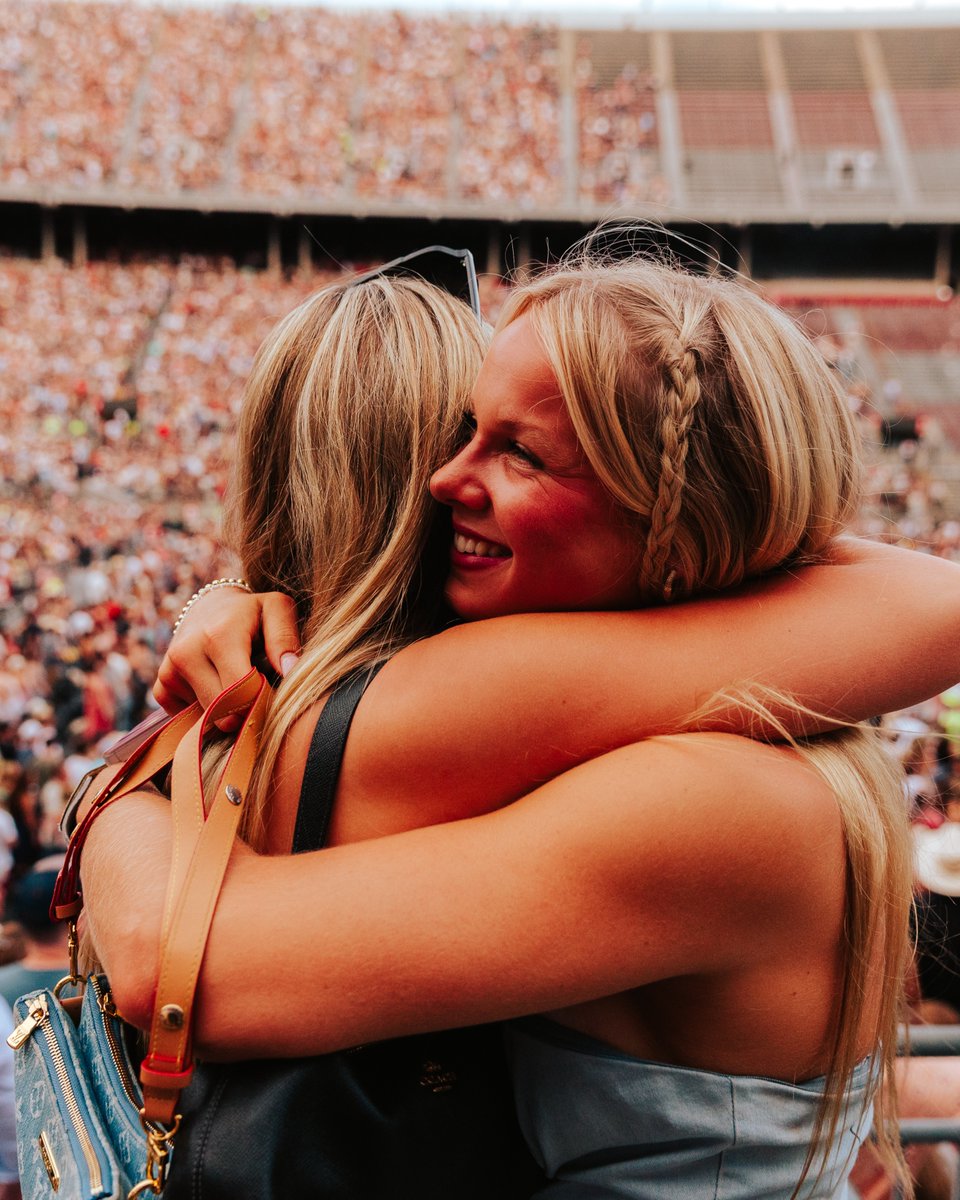 buckeye_fest's tweet photo. Buckeye brings us together 🤝 https://t.co/kA6pICrmvY