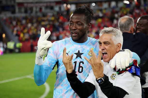 RayAnkrah0's tweet photo. By the end of the World Cup de3 na eveybody for the Black Stars team inside turn SM oo😂😂😂

 Benjamin Asare is really working 💪😂😂🇬🇭🔥🔥🔥🔥

#SM4LYF https://t.co/gQaUfJC2KB