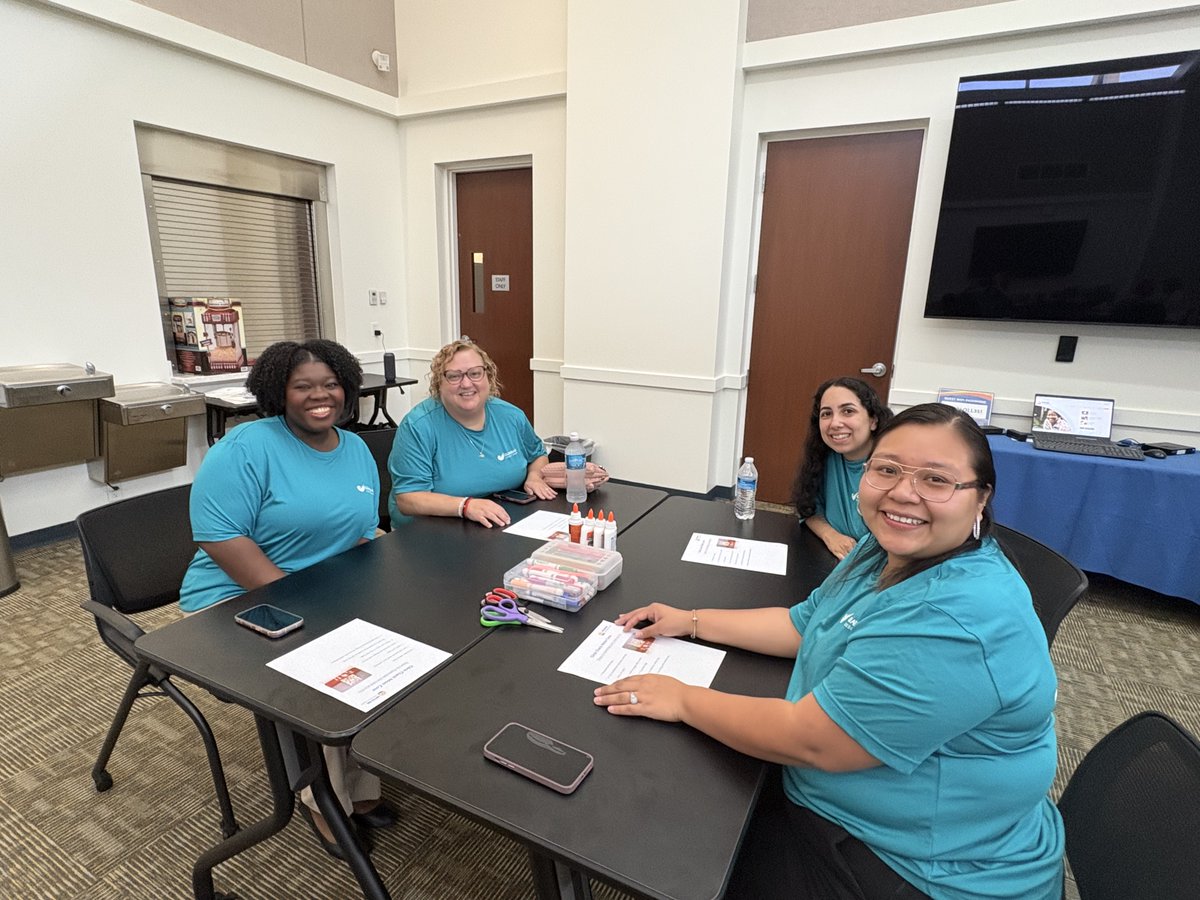 GuardiansCU's tweet photo. Today, our Heroes joined the Literacy Coalition of PBC and United Way of PBC for a Day of Action, assembling literacy kits for young readers. 📚💙 We're proud to support organizations that help children learn, grow, and thrive. ✨ #DayOfAction #LiteracyMatters #OnDutyForYou https://t.co/rypYnU4dKE