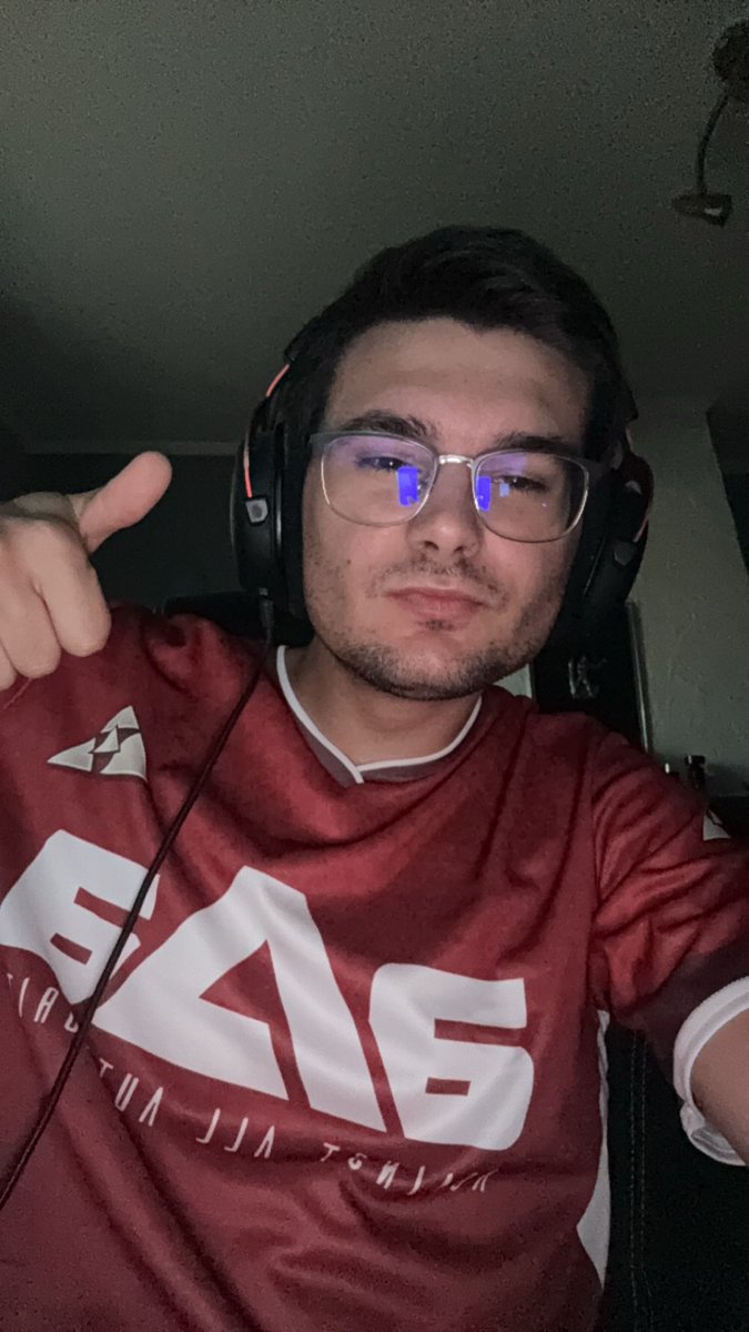 Fox_le_fou's tweet photo. Maillot bien reçu ✅ @Ozstrik3r https://t.co/TGFknAoX7u