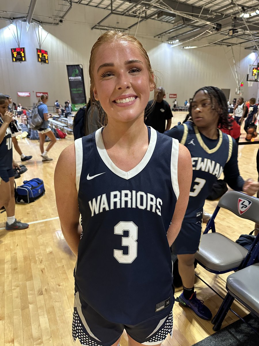 KyleSandy355's tweet photo. F
@SHSLadyHoops 59
@WhiteCo_WBB 41

Lady Chiefs sink 12 threes.

@2027_Carly11 19p (5 threes) 3a 3s
@EllaCasing01 8p 2a 1s

Ansleigh Vandiver 10p 4r 1s
@EllaShedd 9p 5r 7a 2s

#GBCAGirlsLive https://t.co/ZoDuzmBqZu