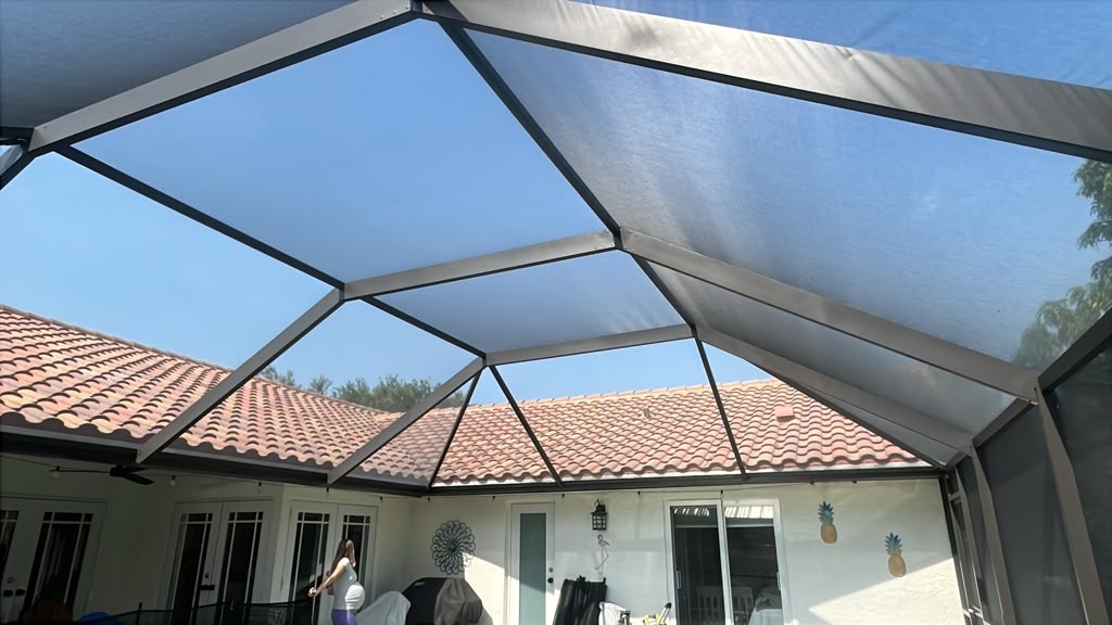 TDSCREENFL's tweet photo. Recently completed a pool enclosure painting and rescreening project in Coral Springs, FL. Fresh paint and new screens helped restore the enclosure's appearance and functionality while providing added protection from the South Florida elements.
#PoolRescreening #PoolScreenRepair https://t.co/6MfbRUAnVZ