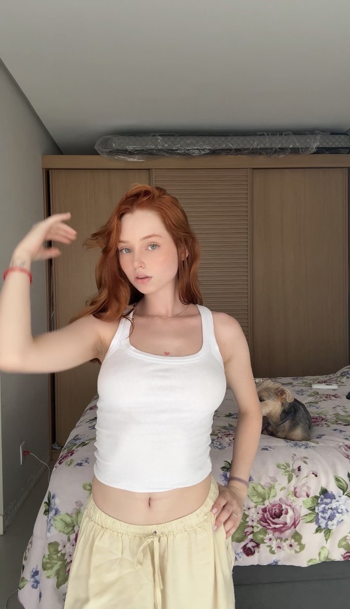 Rosalie Red tweet media