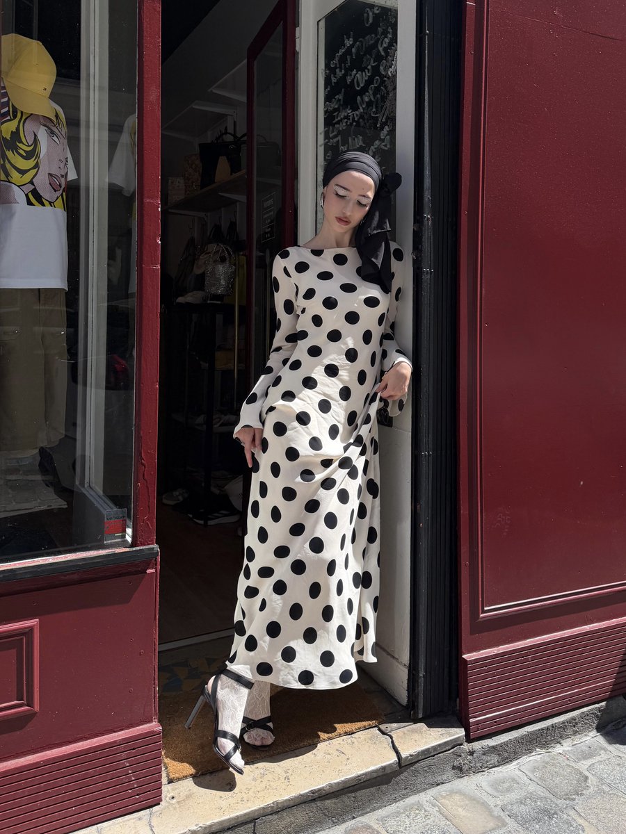 mugIerette's tweet photo. there's something about me living in Paris https://t.co/63IZW8TaDf