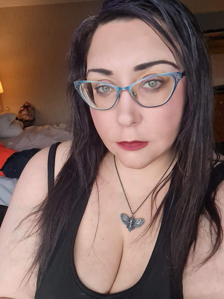 WensdaiAmbrose's tweet photo. was off by a day yesterday so Happy Thursday again.
#Thursday #actuallythursday #happythursdayeveryone #selfiegram https://t.co/ybPnXqZa0i