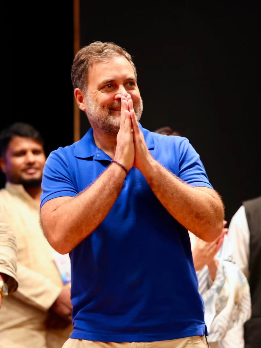akter_laskar's tweet photo. Happy Birthday to Jannayak, Shri Rahul Gandhi Ji! 🎂
Wishing a glorious birthday to the true voice of the people and the future Prime Minister of India. We salute your immense courage, resilience, and unwavering commitment to the nation today. #happybirthdayrahulgandhi
#pmraga https://t.co/f1lRhFw4jm