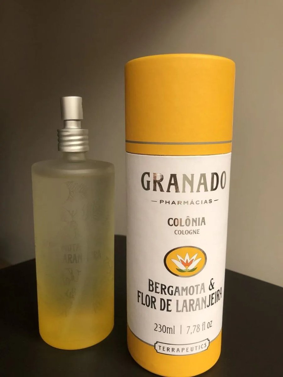 Lupicats's tweet photo. fui reclamar do preço dessa colônia no mercado e encontrei bem mais barato online, comprar pela internet é outro mundo mesmo. eu AMO essa colônia pra mim segue sendo a melhor que já conheci e tô doida pra comprar as outras. levinha, cheiro cítrico que não enjoa. GRANADO ARRASA https://t.co/XokPv9V0y5