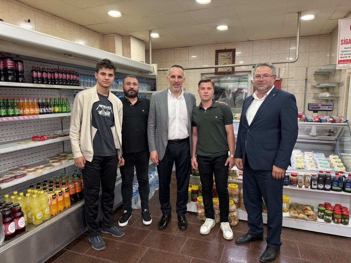 yunustever's tweet photo. 📍Alifuatpaşa Mahallesi | Geyve

İlçe Başkanımız Hasan Çetinkaya ve teşkilatımızla birlikte kıymetli esnafımızı ziyaret ederek, hayırlı işler dileğinde bulunduk.

Bütün esnaflarımıza işlerinde kolaylıklar ve bereketli kazançlar diliyorum.

#DaimaMilletle #SakaryaİçinSevdamızBir https://t.co/NlkoRu09vG