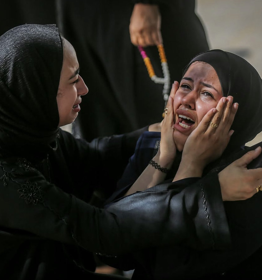 NedaaHamdan9's tweet photo. How can you speak about humanity while you are absent when it comes to the women of Gaza?
#wemon #GazaGenocide‌ https://t.co/hQ686H9MC0